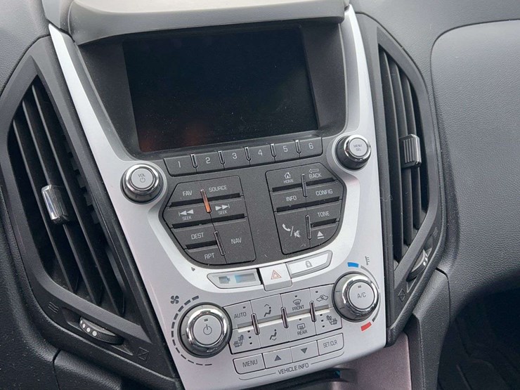 2014-chevrolet-equinox-image-19