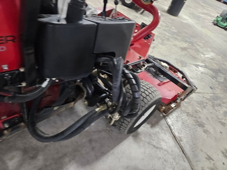 #171-•-2011-toro-3500d-sidewinder-surround-mower-image-12