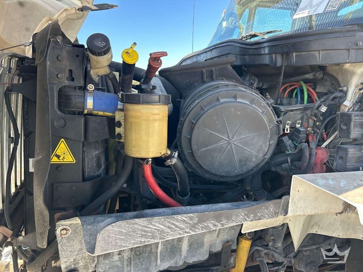 2013-international-workstar-7400-image-7