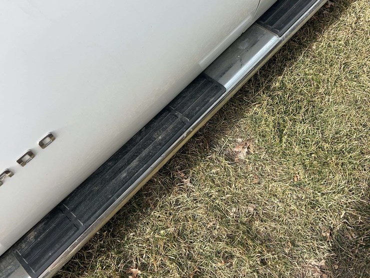 2011-chevrolet-silverado-1500-image-5