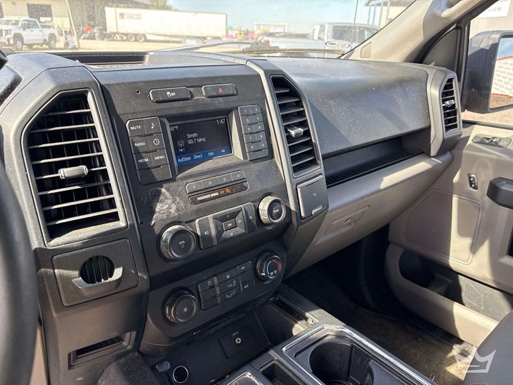 2016-ford-f150-image-19