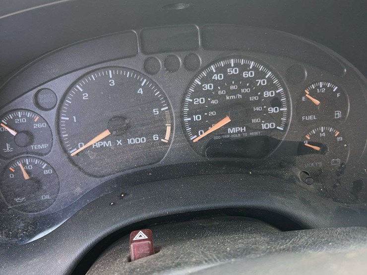 2002-chevrolet-blazer-image-11