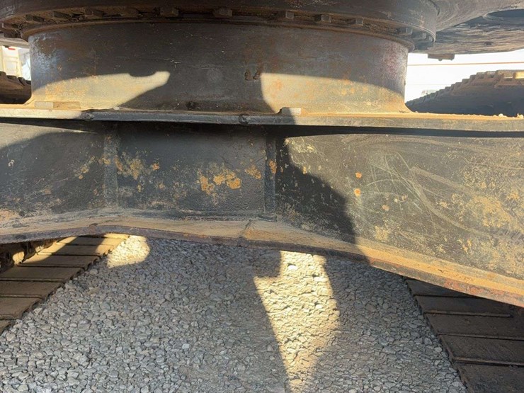 2005-john-deere-135-image-31