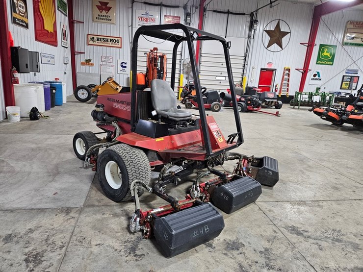 #174-•-toro-5000d-reelmaster-fairway-mower-image-7