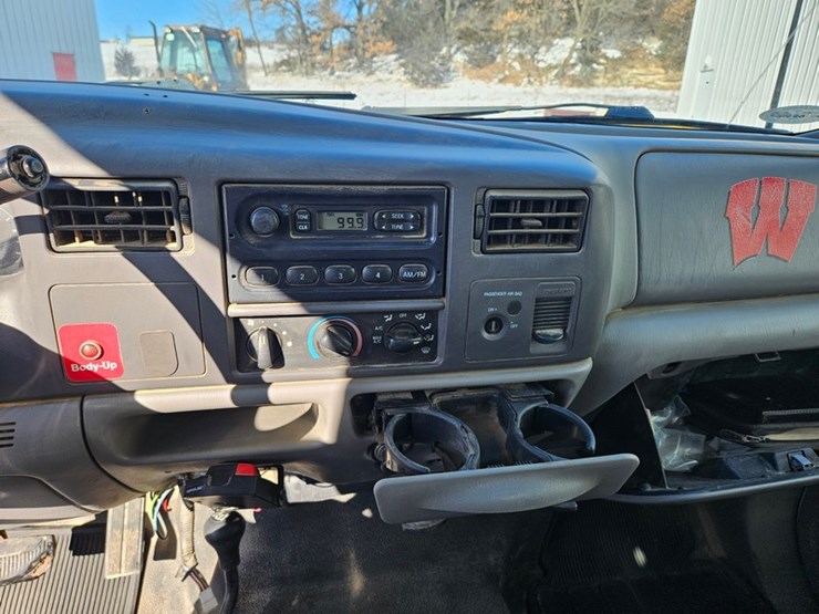 2001-ford-f450-image-23