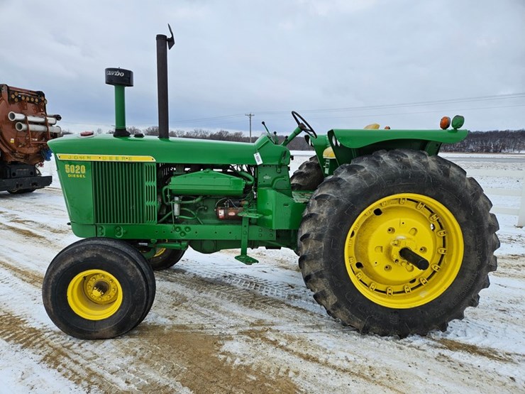 john-deere-5020-image-2
