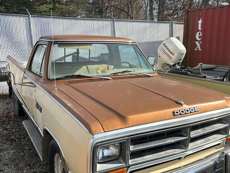 dodge-ram-250-image-2