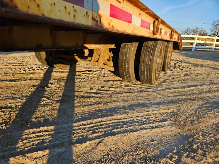 #298-•-2005-flat-bed-trailer-image-10