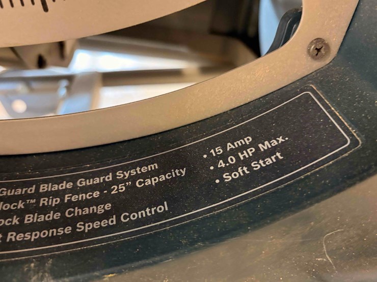bosch-table-saw-table-image-9