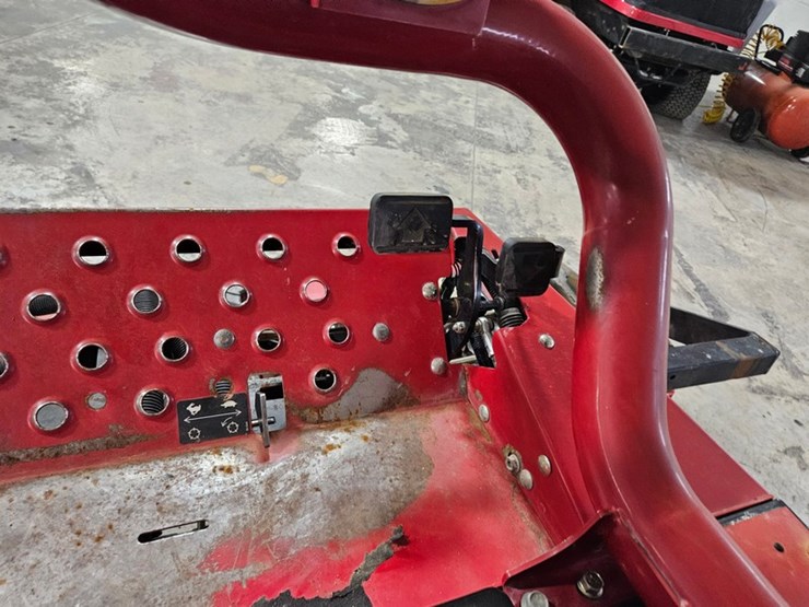 #171-•-2011-toro-3500d-sidewinder-surround-mower-image-17