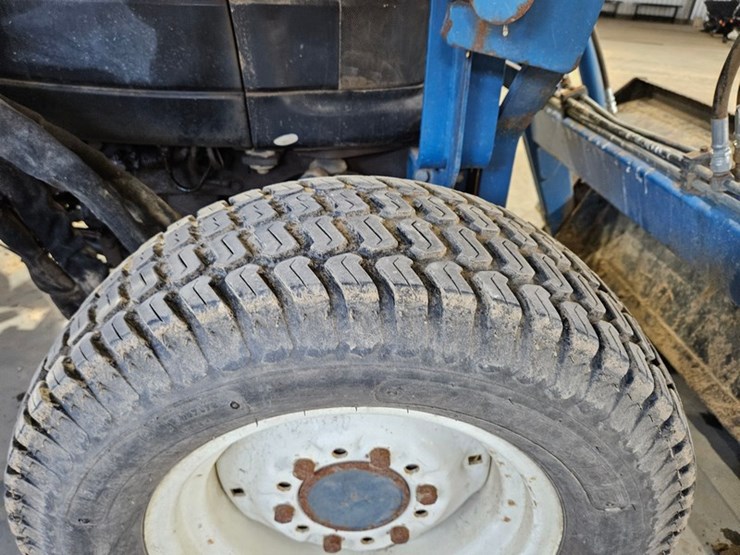 new-holland-1530-image-16