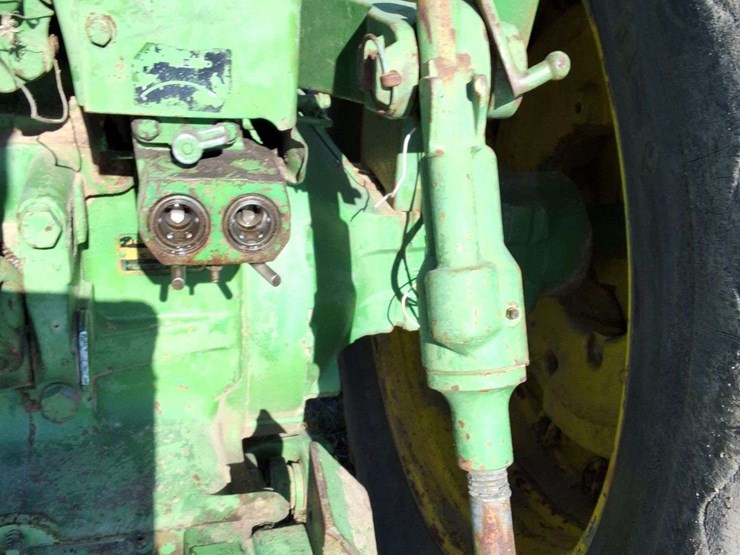 john-deere-4620-image-15