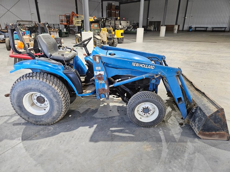 new-holland-1530-image-6