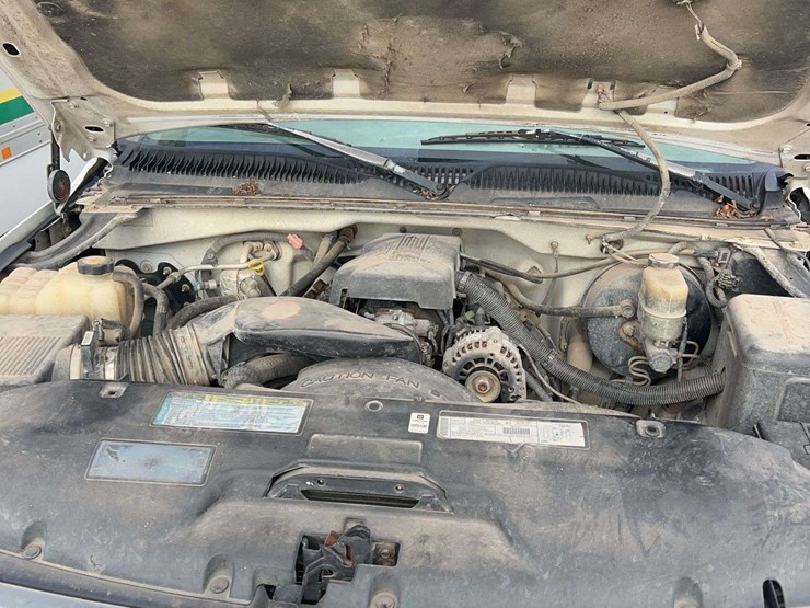 2000-gmc-1500-image-16