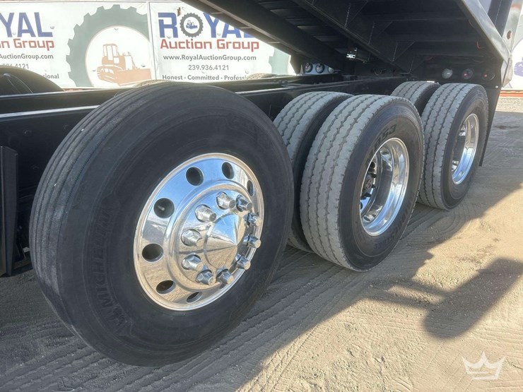 2016-kenworth-t680-image-32