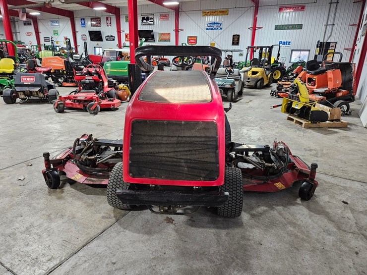 2016-toro-groundsmaster-4000d-image-4