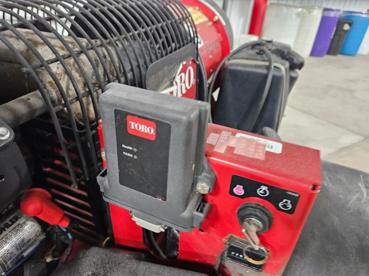 #108-•-2012-toro-pro-force-blower-image-15