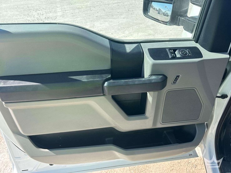 2019-ford-f250-image-14