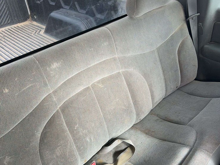 2000-gmc-1500-image-9