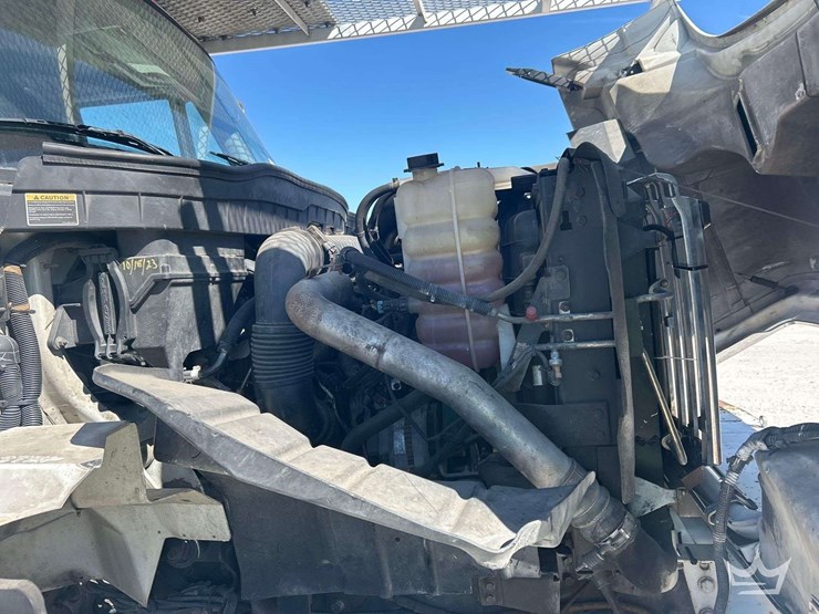 2013-international-workstar-7400-image-9