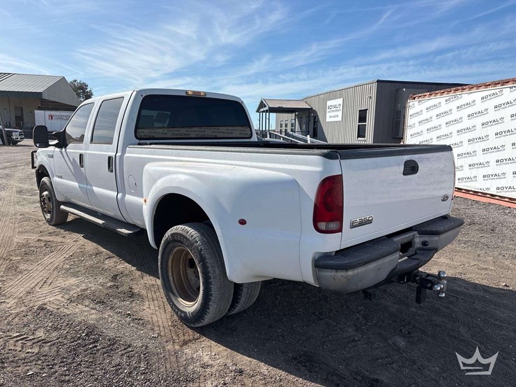 2006-ford-f350-image-4