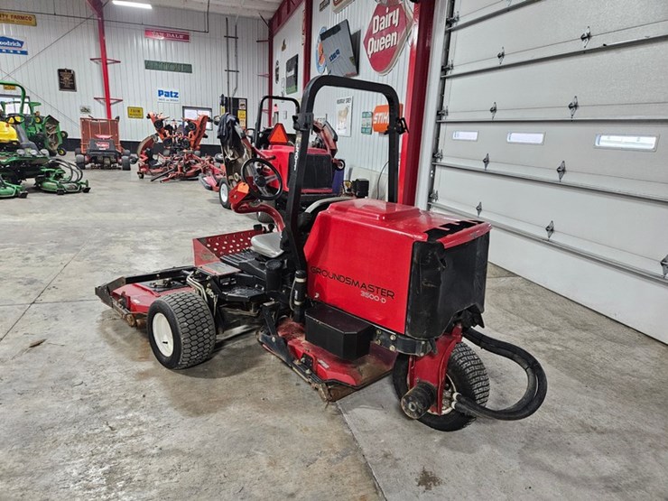 #171-•-2011-toro-3500d-sidewinder-surround-mower-image-3