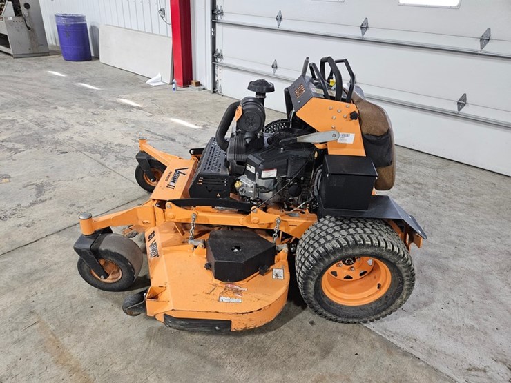 #105-•-2022-scag-v-ride-ii-fuel-injected-stand-on-mower-image-2