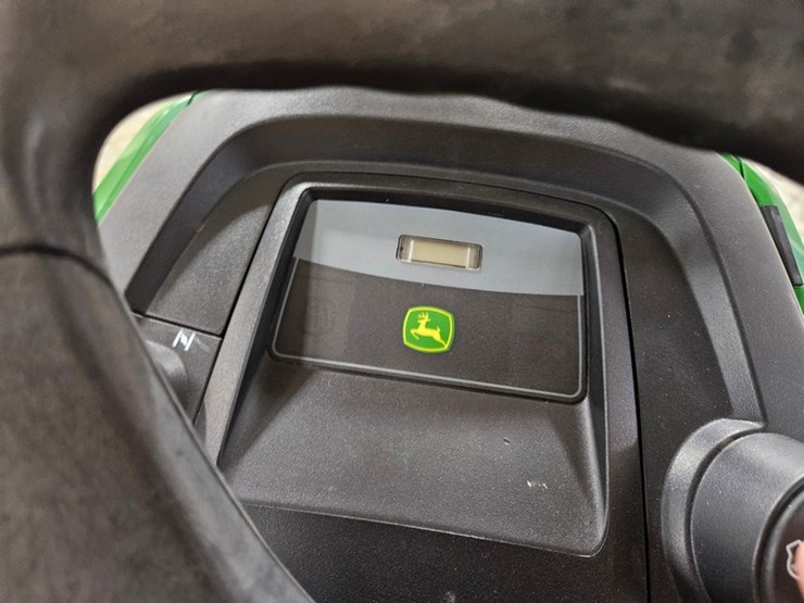 2014-john-deere-x320-image-20