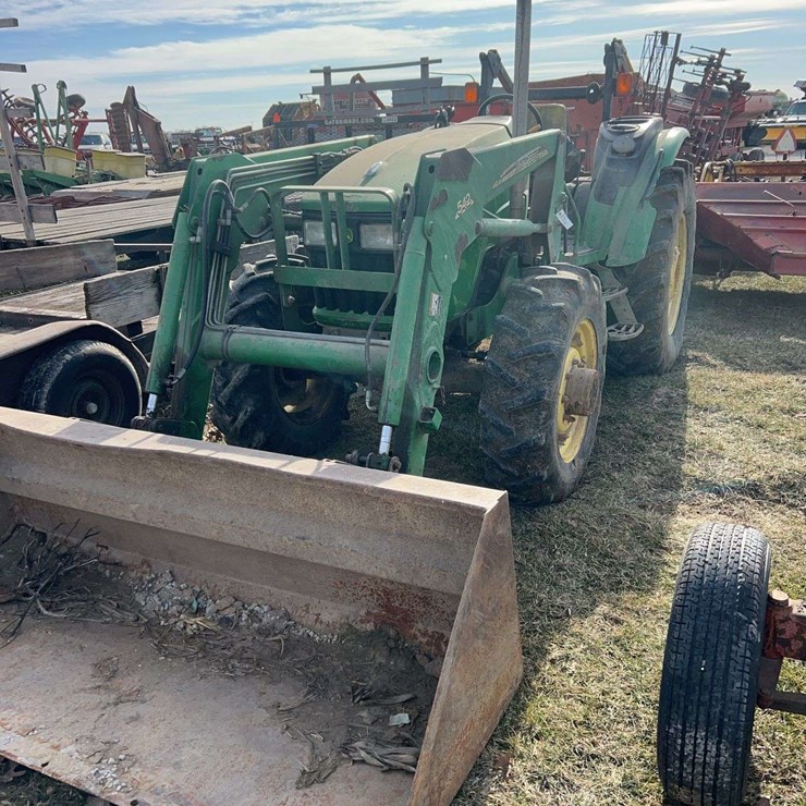 JOHN DEERE 5425