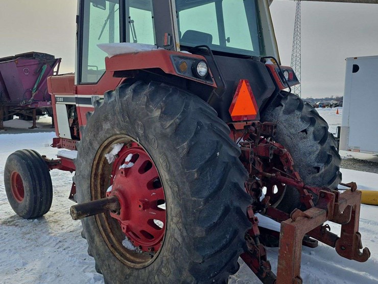 1977-international-1586-image-5