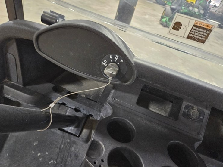 #144-•-2013-ez-go-rxv-electric-golf-cart-image-15