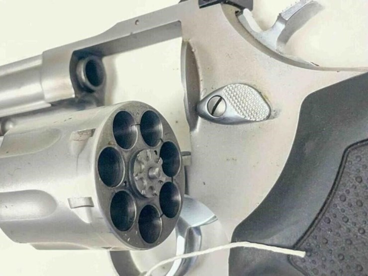 taurus-revolver-image-11