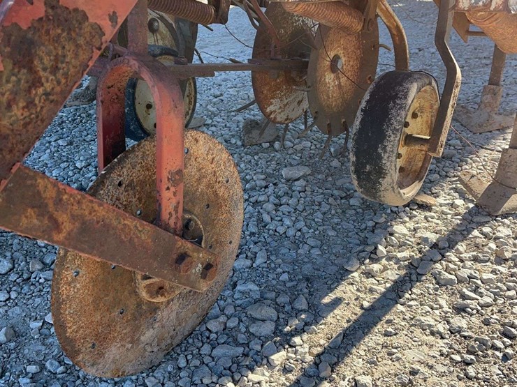 international-133-image-4