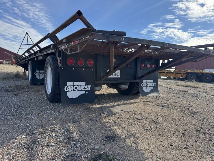1990-fontaine-48'+-hay-trailer-(30-bales)-image-2