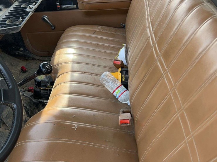 1990-caterpillar-3116-image-8