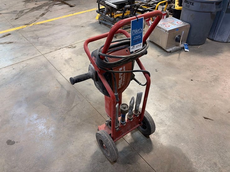 hilti-te-3000-avr-jackhammer-image-4