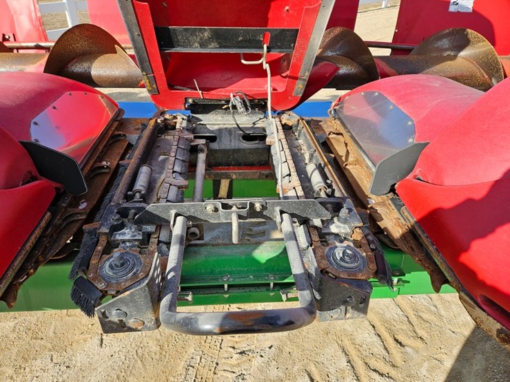 case-ih-2412-image-11