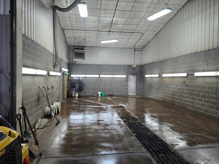 #1-•-34.00-+/--acre-commercial-property-image-35