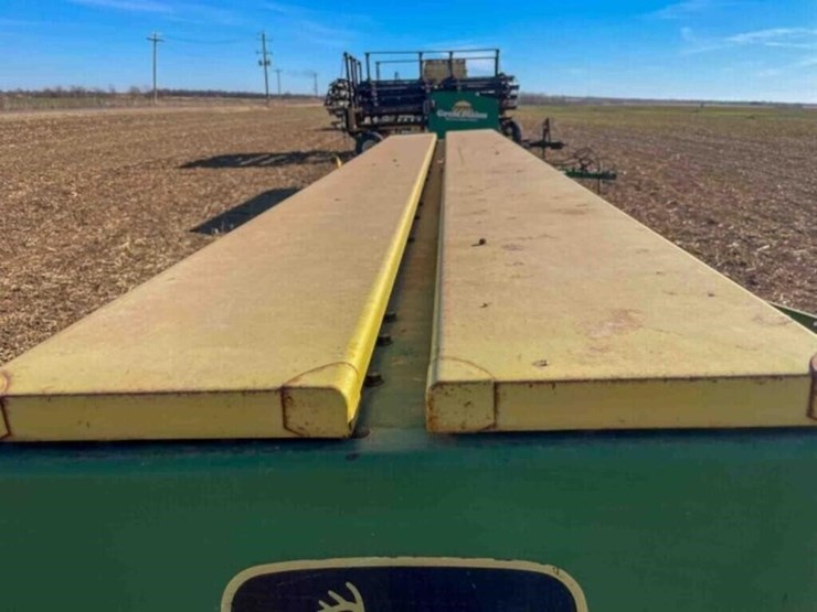 john-deere-8300-image-7