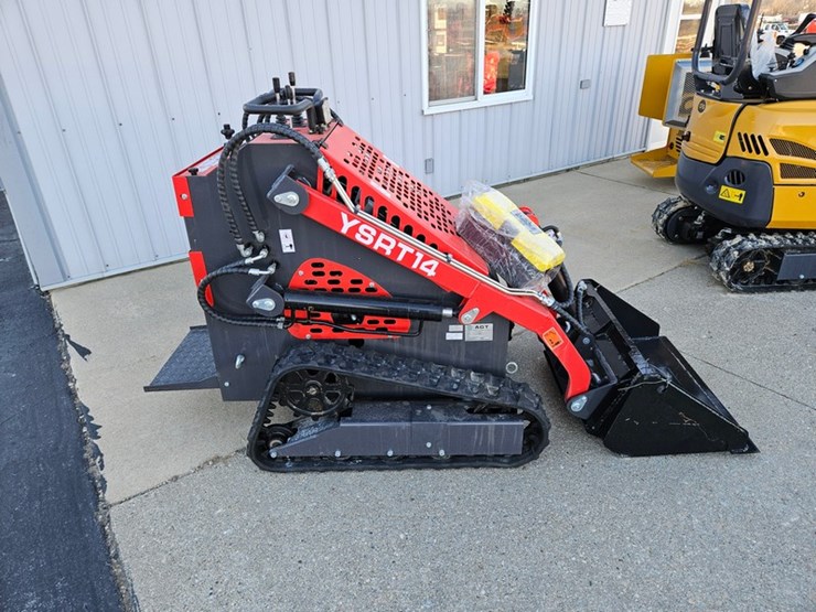 #40-•-2025-agt-ysrt-14-mini-skid-loader-image-6