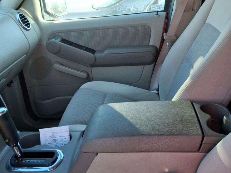 2006-ford-explorer-image-14