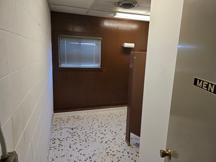 #1-•-34.00-+/--acre-commercial-property-image-117