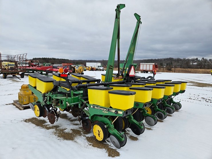 john-deere-7200-image-3