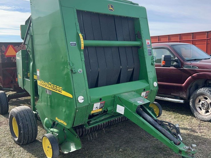 2025-john-deere-567-image-1