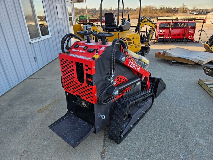#40-•-2025-agt-ysrt-14-mini-skid-loader-image-5
