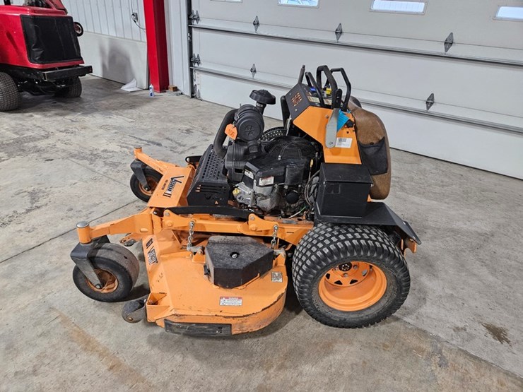 #106-•-2022-scag-v-ride-ii-fuel-injected-stand-on-mower-image-2