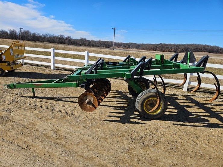 john-deere-714-image-2