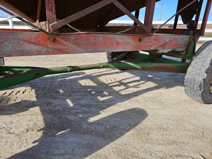 #89-•-gravity-box-&-john-deere-running-gear-image-11