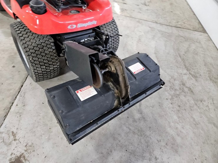 #124-•-simplicity-conquest-lawn-tractor-image-11