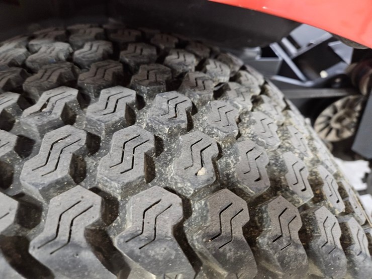 #124-•-simplicity-conquest-lawn-tractor-image-31